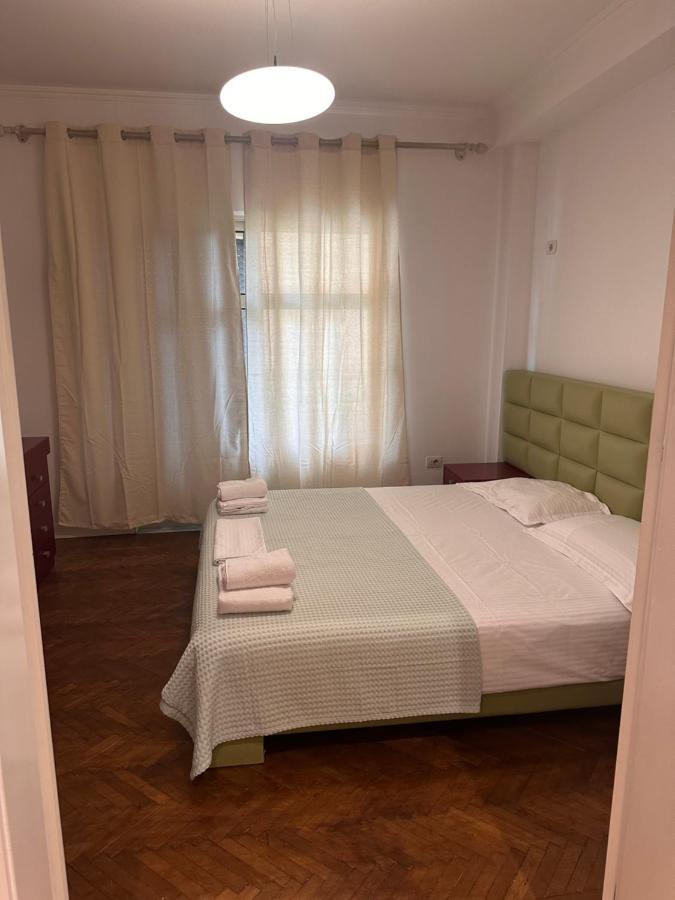 Noemi Apartment Tirana Buitenkant foto