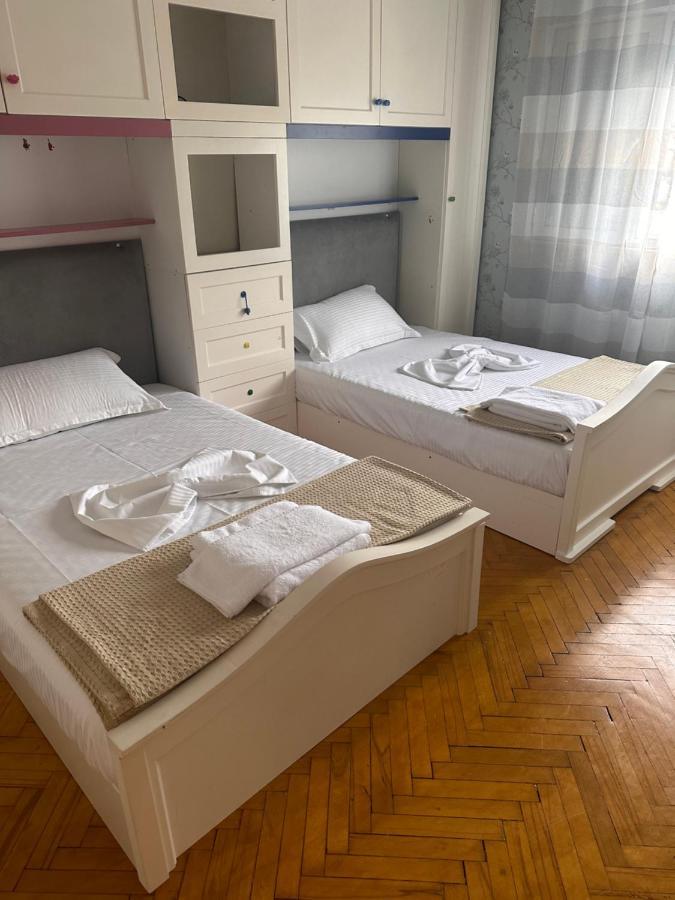 Noemi Apartment Tirana Buitenkant foto